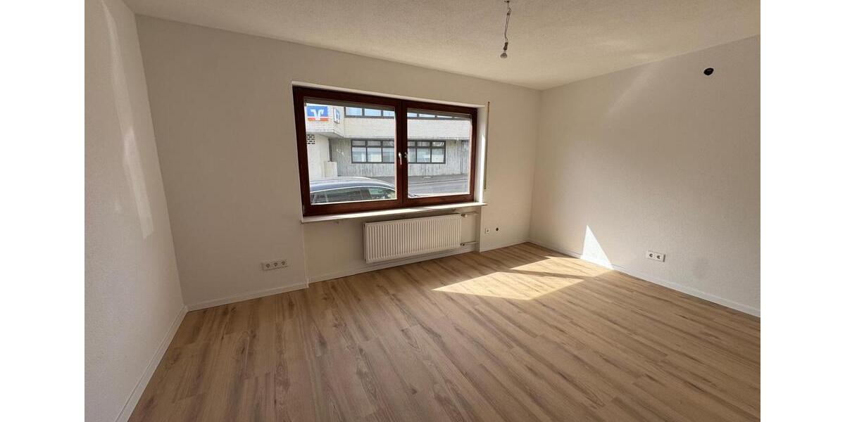 Erdgeschoßwohnung Leingarten - 3.5 Zimmer, 130 m&sup2;, 1.290&euro; | Angebot:26045322