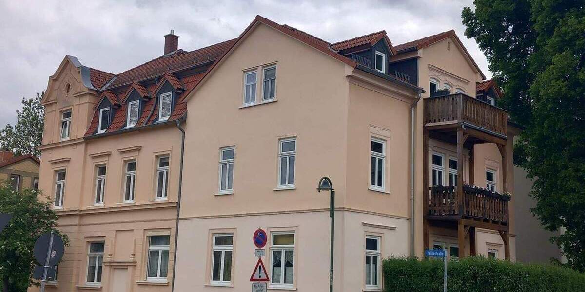 BESICHTIGUNGSTERMIN BITTE TELEFONISCH VEREINBAREN - 3 Raumwohnung mit Küche und BALKON 3 zimmer