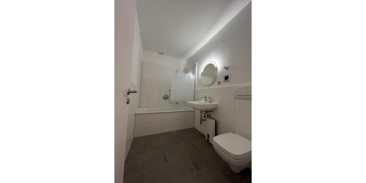 Erdgeschoßwohnung Bonn Beuel-Mitte - 2 Zimmer, 71 m&sup2;, 1.220&euro; | Angebot:25150003