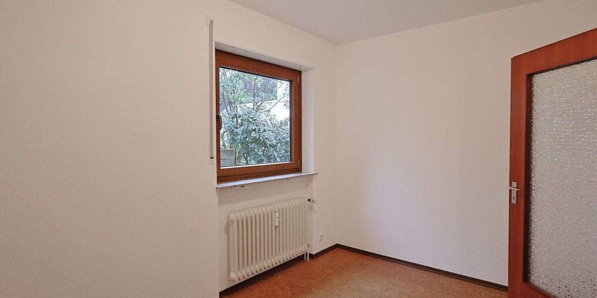 Etagenwohnung Weissach - 3 Zimmer, 95 m&sup2;, 1.100&euro; | Angebot:25682077