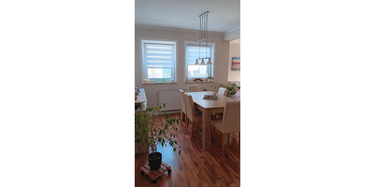 Dachgeschoßwohnung Alzey - 3 Zimmer, 97 m&sup2;, 1.220&euro; | Angebot:24753417