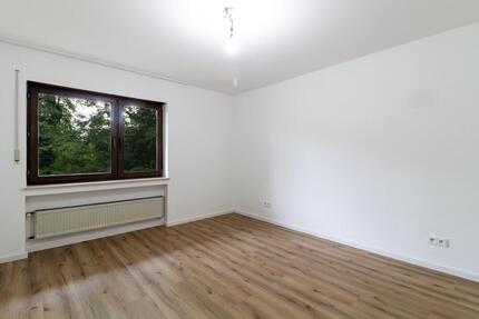 Renovierte 2-Zimmer Wohnung in ruhiger Lage von Pellingen
