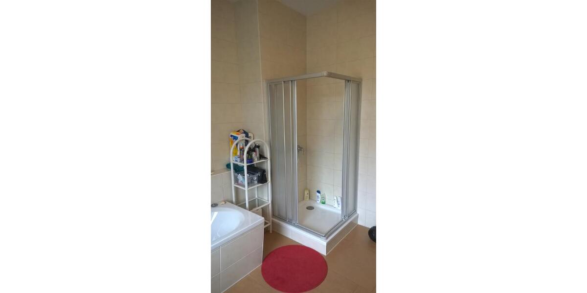Etagenwohnung Zwickau - 1 Zimmer, 21 m&sup2;, 180&euro; | Angebot:26195983