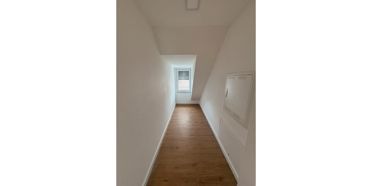 Dachgeschoßwohnung Nürnberg Kleinweidenmühle - 3.5 Zimmer, 115 m&sup2;, 1.650&euro; | Angebot:24386397