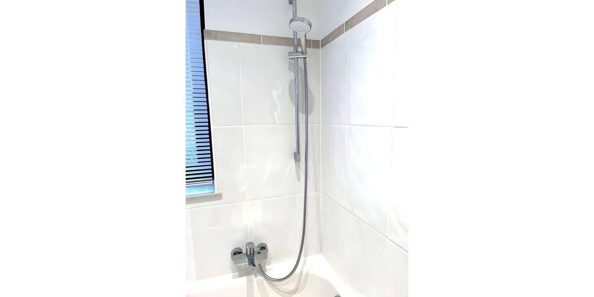 Etagenwohnung Ratingen Zentrum - 3 Zimmer, 95 m&sup2;, 1.300&euro; | Angebot:26825337