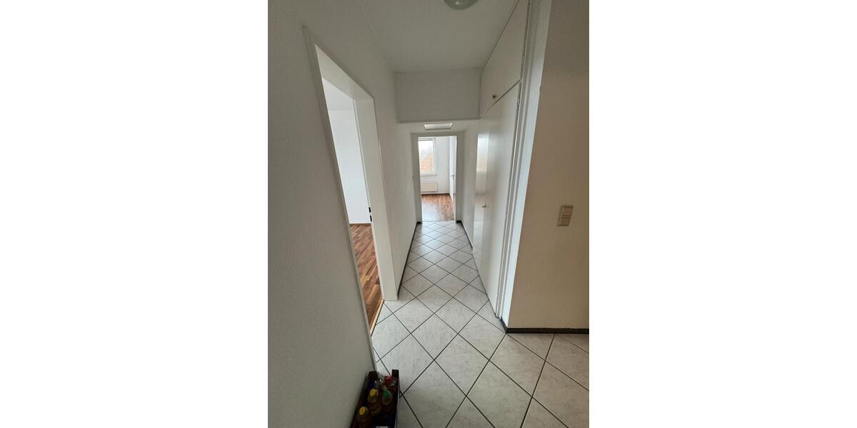 Etagenwohnung Nordenham - 4 Zimmer, 91 m&sup2;, 890&euro; | Angebot:25837175