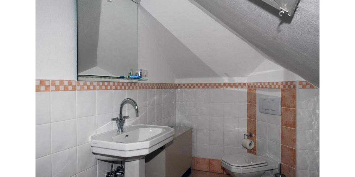 Etagenwohnung Hameln Kernstadt - 3 Zimmer, 100 m&sup2;, 400&euro; | Angebot:24641392