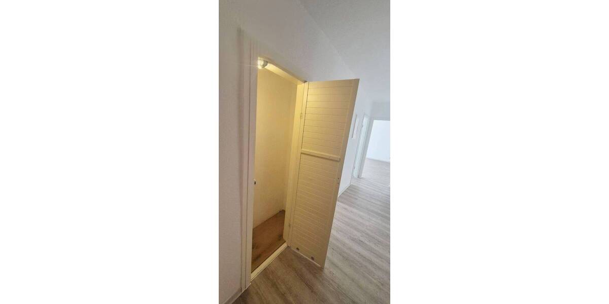 Etagenwohnung Rostock Stadtmitte - 2 Zimmer, 51 m&sup2;, 550&euro; | Angebot:26902603