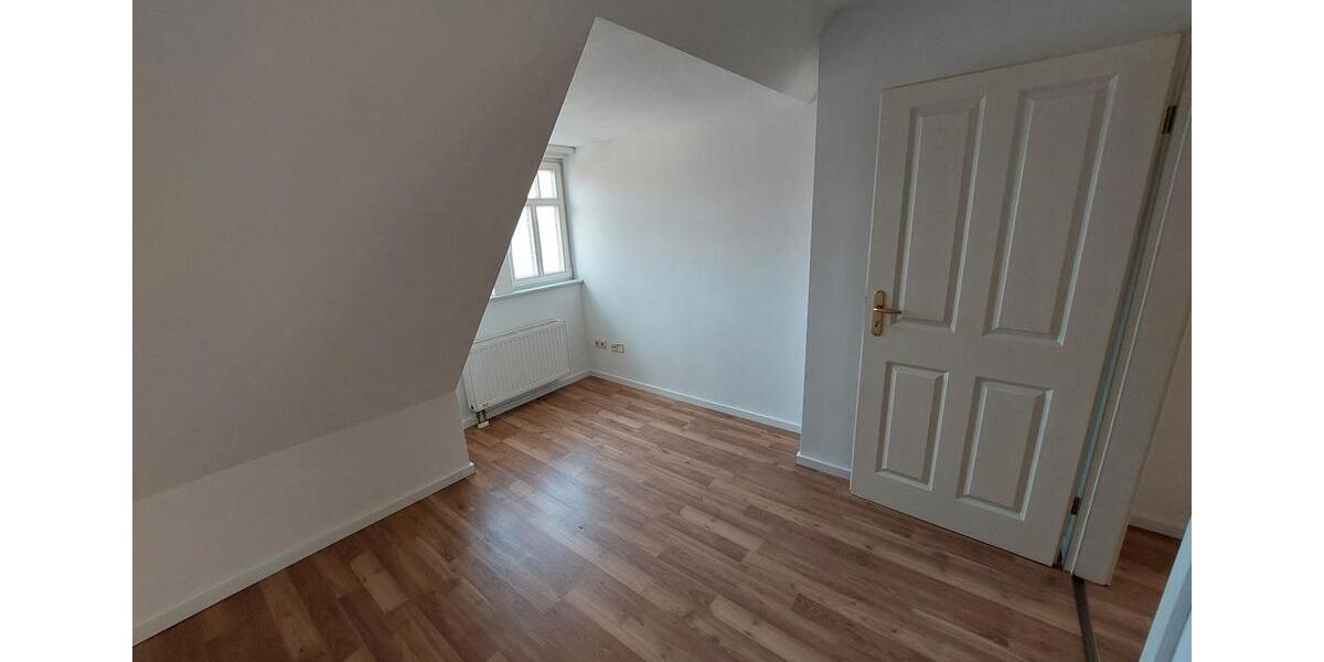 Etagenwohnung Roßwein - 3 Zimmer, 65 m&sup2;, 325&euro; | Angebot:19263247