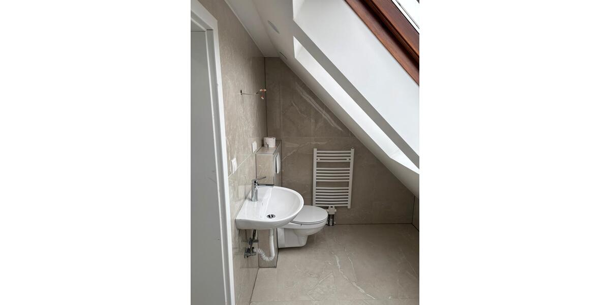 Dachgeschoßwohnung Lampertheim - 2 Zimmer, 31 m&sup2;, 700&euro; | Angebot:24860499