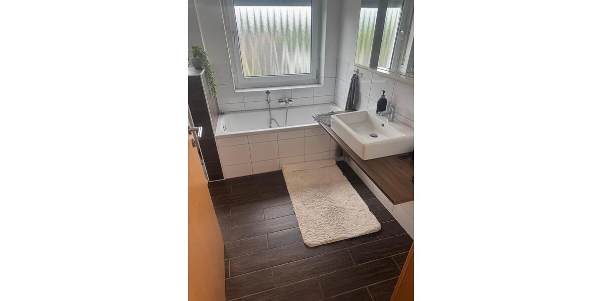Etagenwohnung Sinzing - 3 Zimmer, 70 m&sup2;, 950&euro; | Angebot:26567526