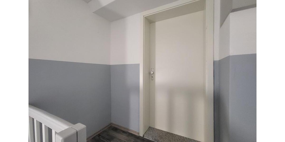 Dachgeschoßwohnung Hecklingen - 4 Zimmer, 80 m&sup2;, 500&euro; | Angebot:24817183