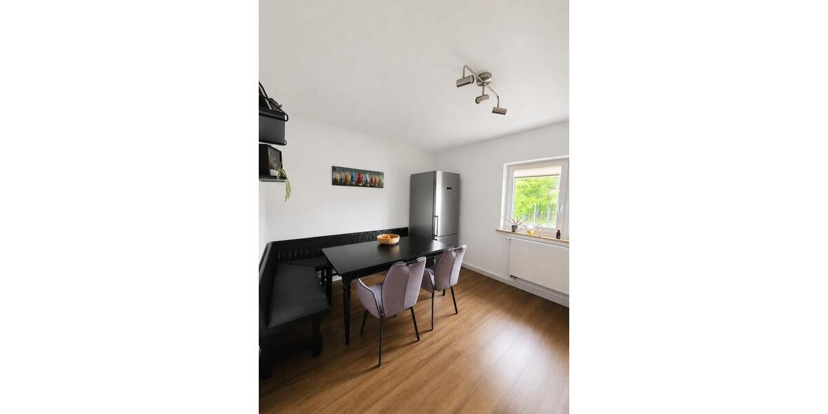 Etagenwohnung Gunzenhausen - 2 Zimmer, 63 m&sup2;, 680&euro; | Angebot:26549934