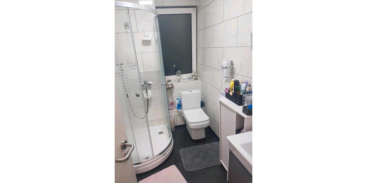 Etagenwohnung Heiligenhaus - 4 Zimmer, 95 m&sup2;, 1.300&euro; | Angebot:26700853