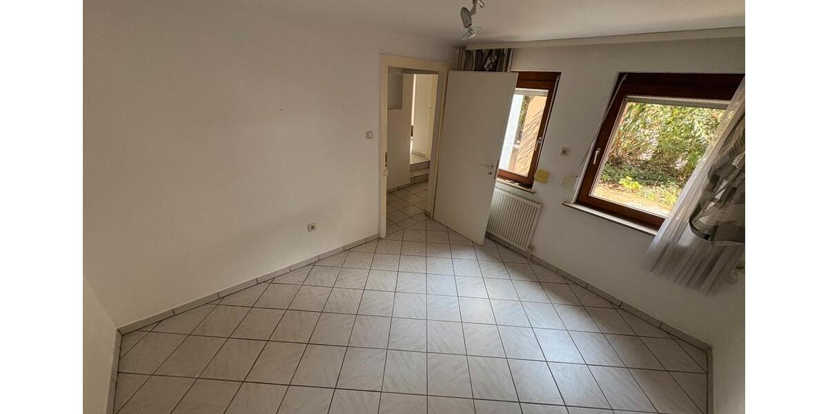 Etagenwohnung Aßlar - 5 Zimmer, 115 m&sup2;, 775&euro; | Angebot:24737160