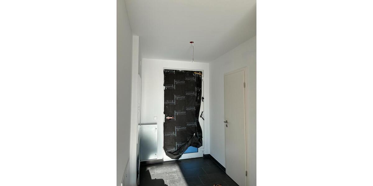 Etagenwohnung Pirna - 4 Zimmer, 120 m&sup2;, 1.800&euro; | Angebot:26041203