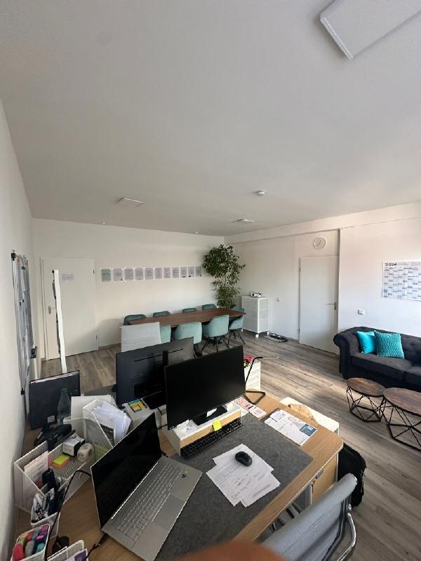 Bürofläche in Stein 130m² mit freier Einteilung als Praxis, Kanzlei, Fitnesstudio uvm. nutzbar