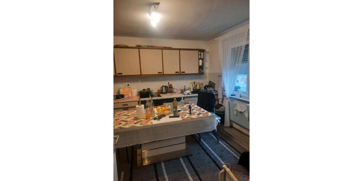 Etagenwohnung Sinsheim - 1 Zimmer, 98 m&sup2;, 1.000&euro; | Angebot:25155193