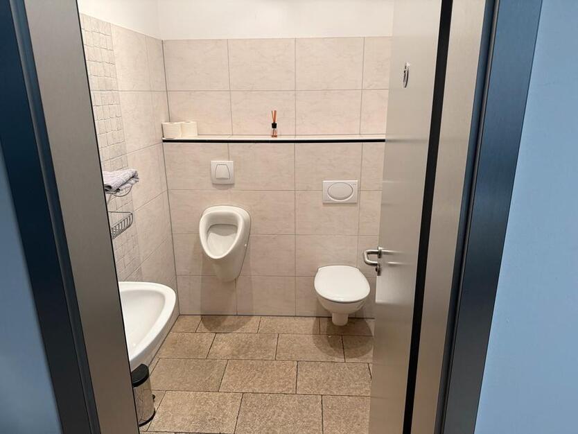 Gewerberäume für Praxis, Studio, Büro oder ähnliches zu vermieten
