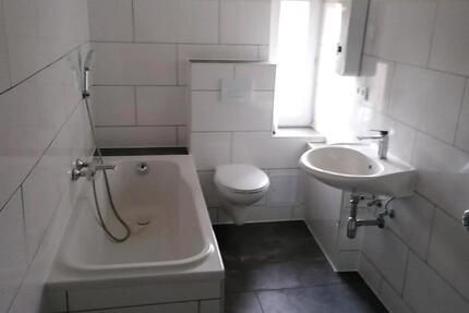 Wohnung Lützen - 1 Zimmer, 76 m&sup2;, 690&euro; | Angebot:25857651