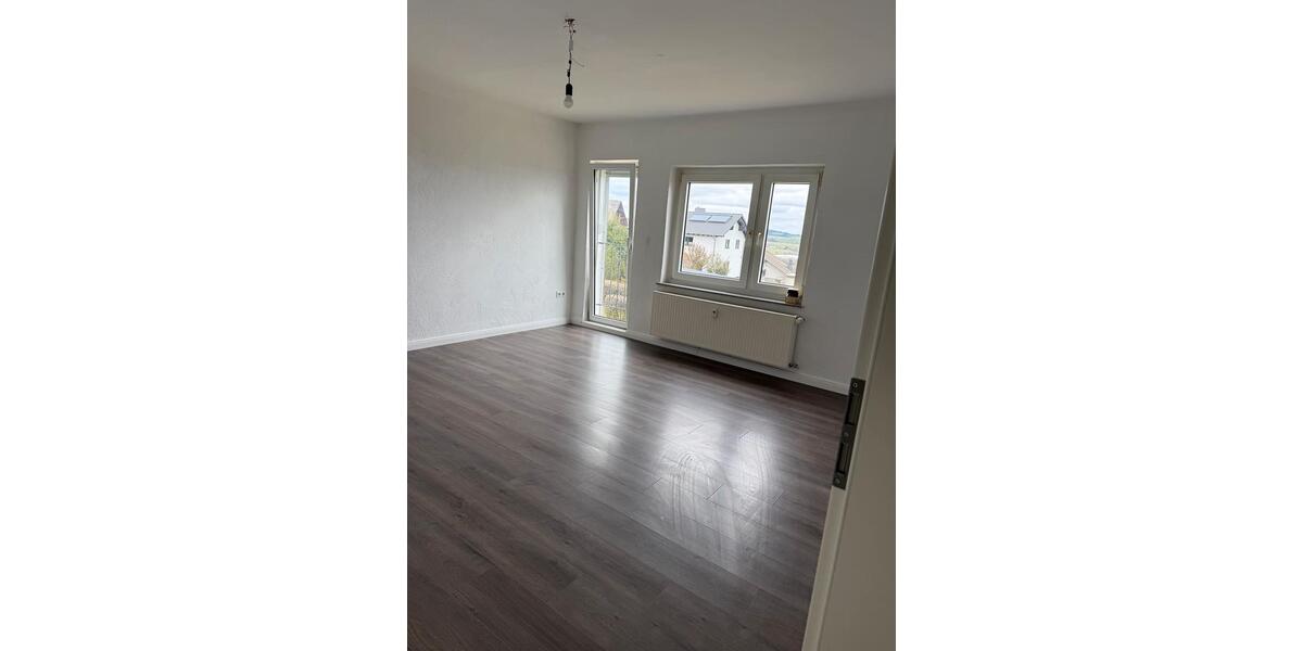 Erdgeschoßwohnung Hallenberg - 3 Zimmer, 100 m&sup2;, 750&euro; | Angebot:26504054