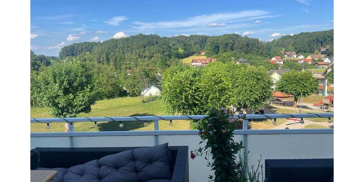 Etagenwohnung Gößweinstein - 3 Zimmer, 108 m&sup2;, 920&euro; | Angebot:26993975
