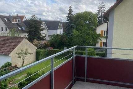 Zentrale doch ruhige Lage mit großem Balkon 2 zimmer