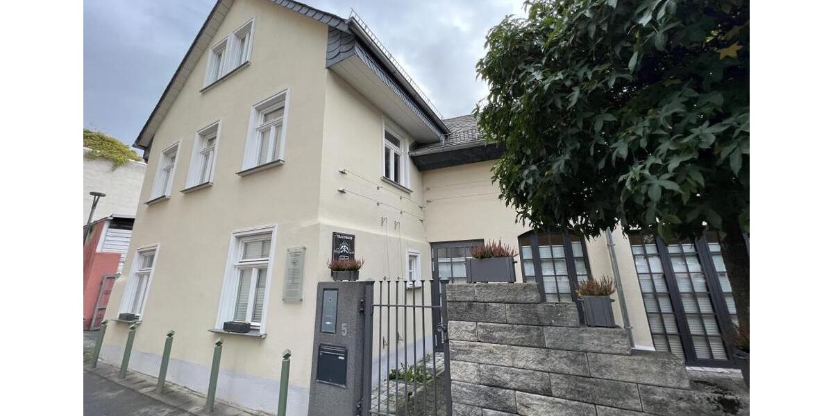 Einfamilienhaus Gießen - 6 Zimmer, 150 m&sup2;, 1.500&euro; | Angebot:18615709