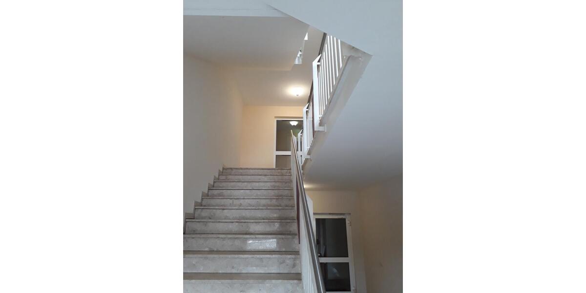 Dachgeschoßwohnung Ilmenau - 1 Zimmer, 22 m&sup2;, 270&euro; | Angebot:24819837