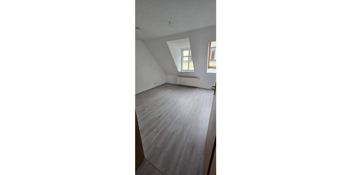Etagenwohnung Auerbach Mühlgrün - 2 Zimmer, 68 m&sup2;, 400&euro; | Angebot:24973015