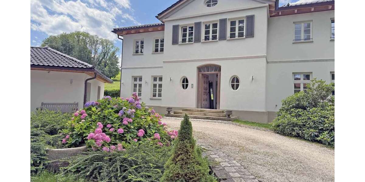 Etagenwohnung Bernau am Chiemsee - 3 Zimmer, 115 m&sup2;, 2.280&euro; | Angebot:27067811
