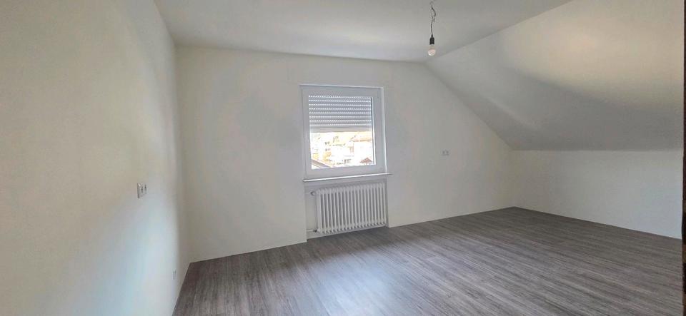 Dachgeschoßwohnung Gelnhausen - 1 Zimmer, 68 m&sup2;, 900&euro; | Angebot:26102409