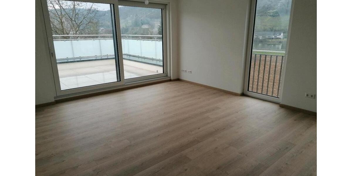 Einfamilienhaus Billigheim - 2 Zimmer, 72 m&sup2;, 1.250&euro; | Angebot:24590429