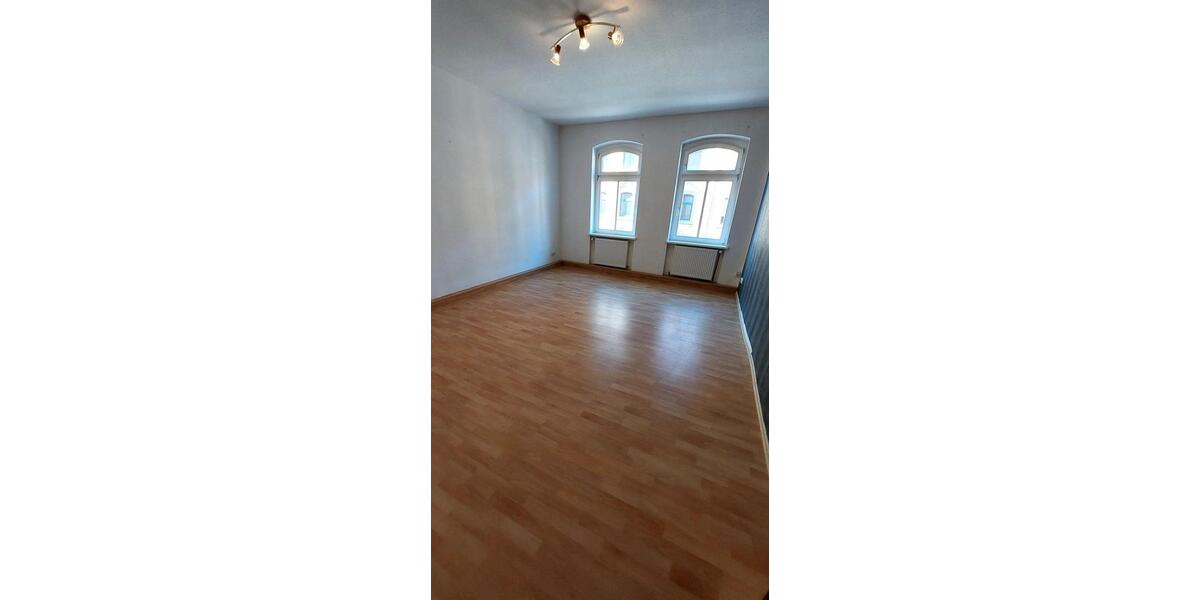 Etagenwohnung Weißenfels - 4 Zimmer, 121 m&sup2;, 665&euro; | Angebot:26260688