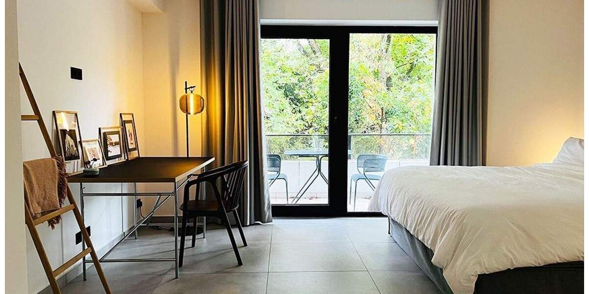 Luxuriös möblierte 2-Zimmer-Wohnung mit großem Balkon im begehrten Oberkassel 2 zimmer