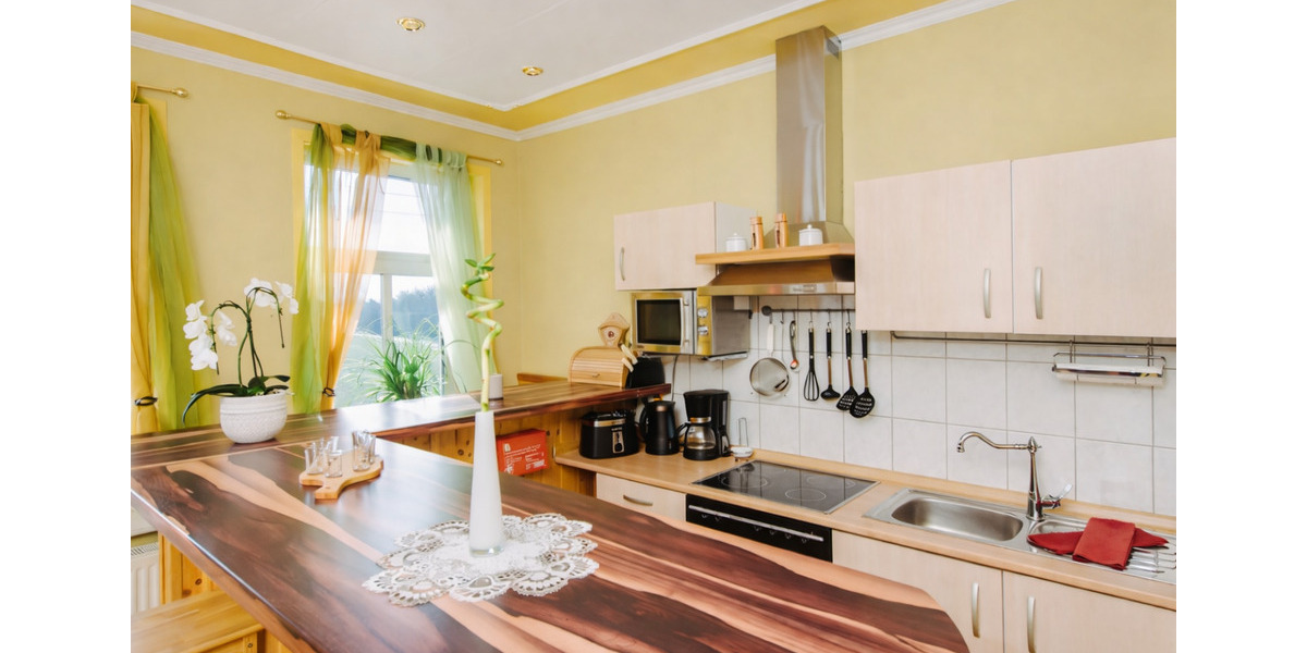 Wohnen auf Zeit Merseburg - 14 Zimmer, 300 m&sup2;, 18&euro; | Angebot:25024627