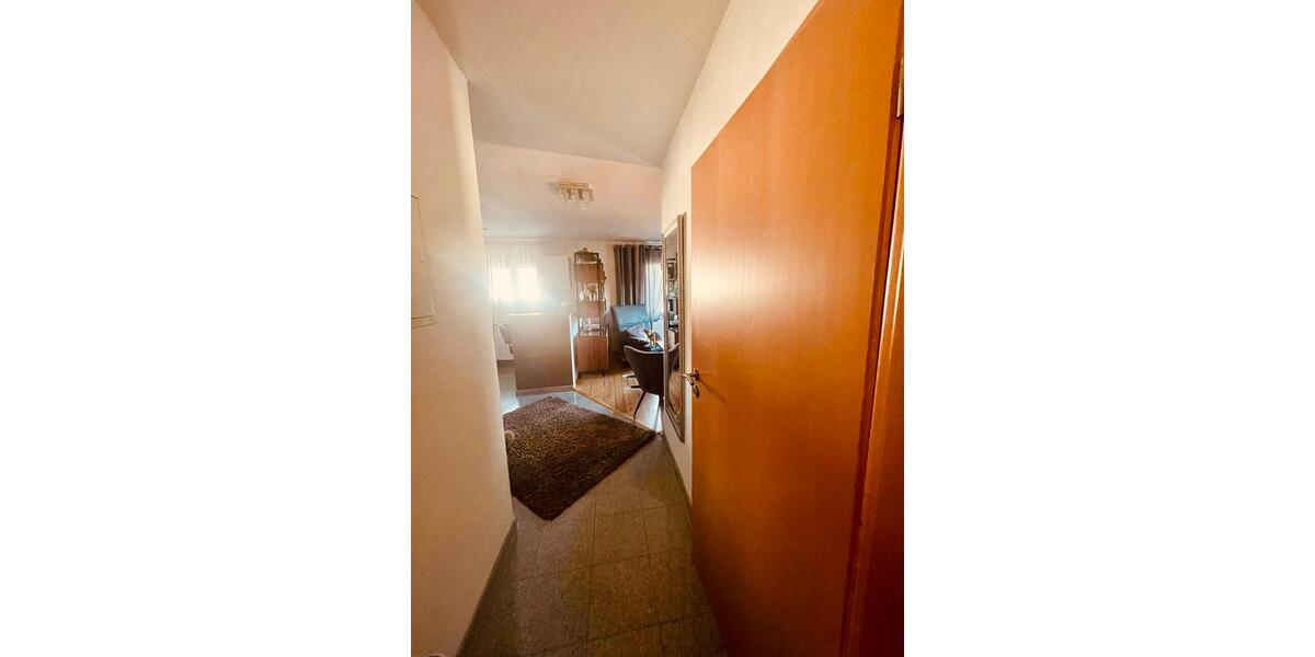 Wunderschöne ruhige 2 Zimmer Whg EG Küche Tageslichtbad 46qm 2 zimmer