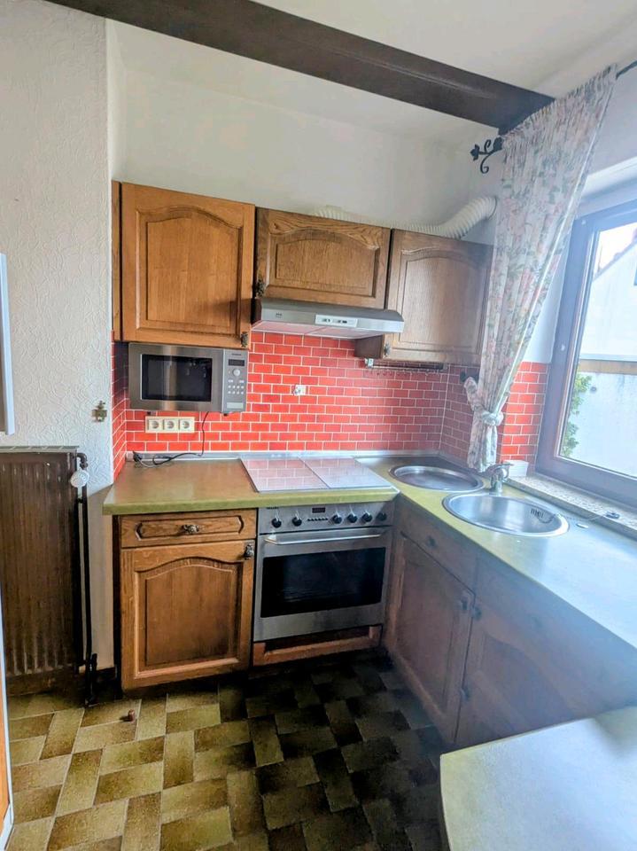 Reihenmittelhaus in zentraler, ruhiger Lage von Lehrte zimmer