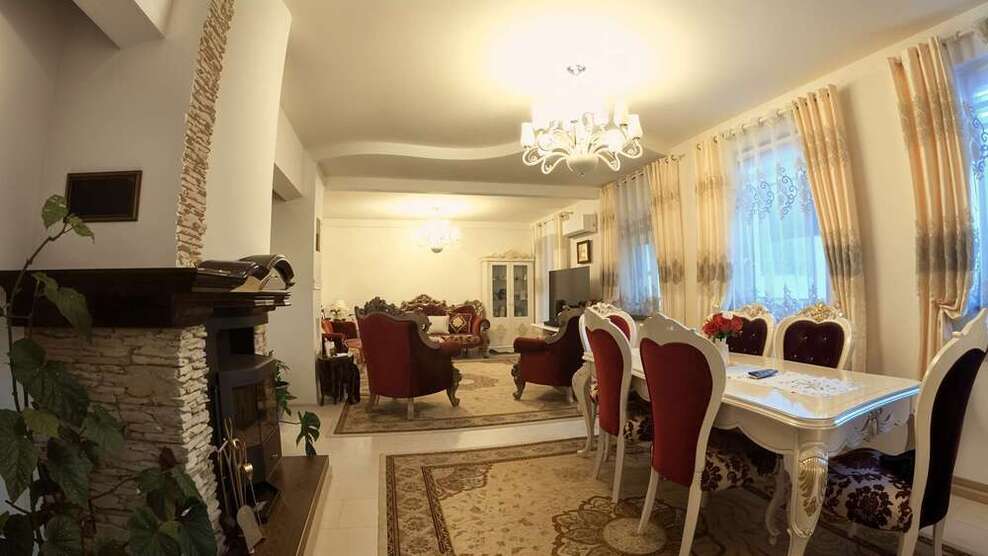 Wohnung zum Mieten in Apolda 1.250 € 136 m²