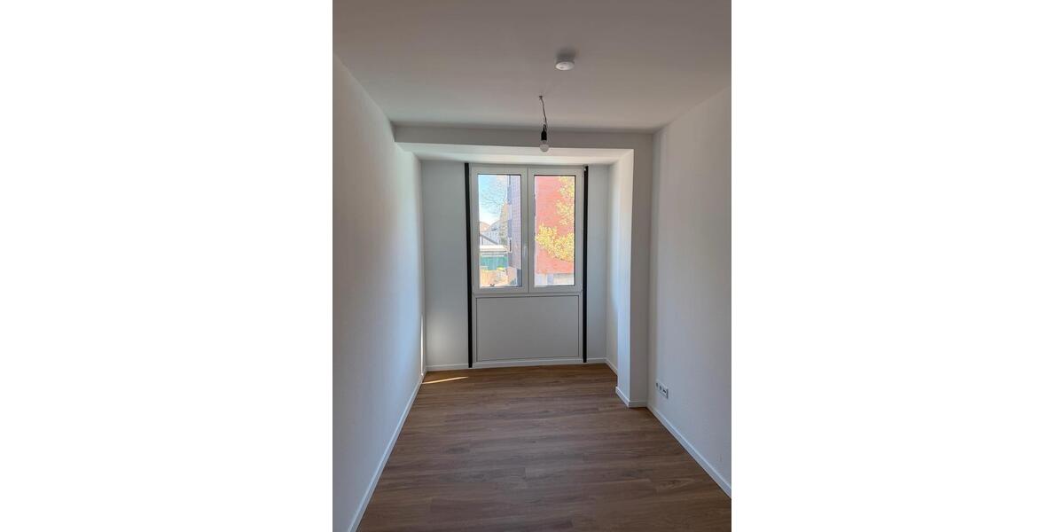 Etagenwohnung Mönchengladbach Süd - 4 Zimmer, 100 m&sup2;, 1.600&euro; | Angebot:26301714