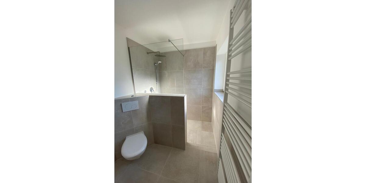 Etagenwohnung Engelskirchen - 3.5 Zimmer, 80 m&sup2;, 990&euro; | Angebot:26636751