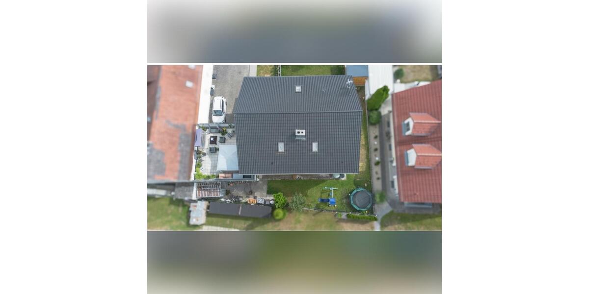 Schöne 3 Zimmer Wohnung mit Garten, Stellplatz und Einbauküche 3 zimmer