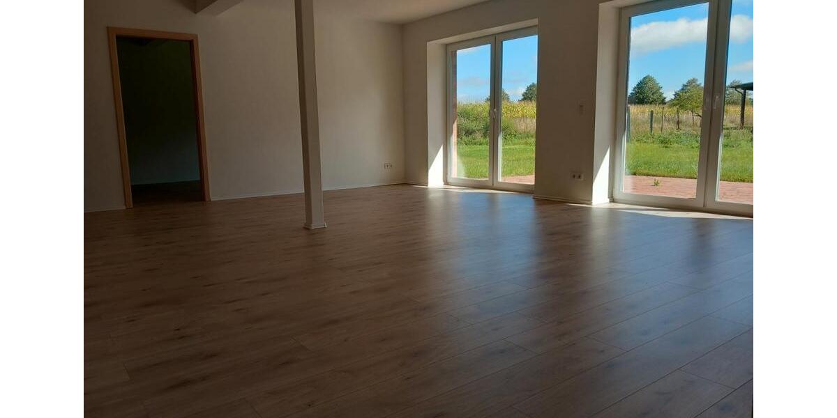 Erdgeschoßwohnung Wittenförden - 5 Zimmer, 150 m&sup2;, 1.175&euro; | Angebot:26205579