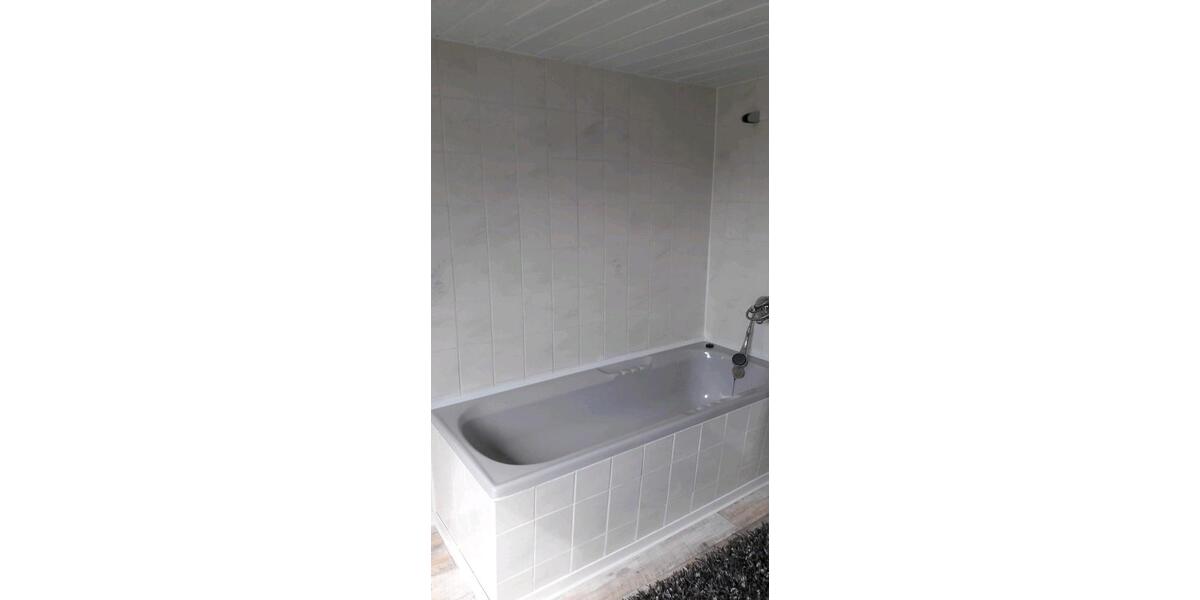 Dachgeschoßwohnung Oschersleben (Bode) - 2 Zimmer, 72 m&sup2;, 360&euro; | Angebot:26176144