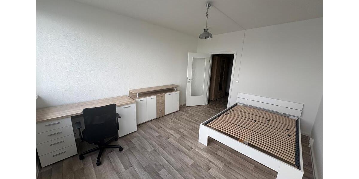 Etagenwohnung Neubrandenburg - 1 Zimmer, 24 m&sup2;, 280&euro; | Angebot:26592652