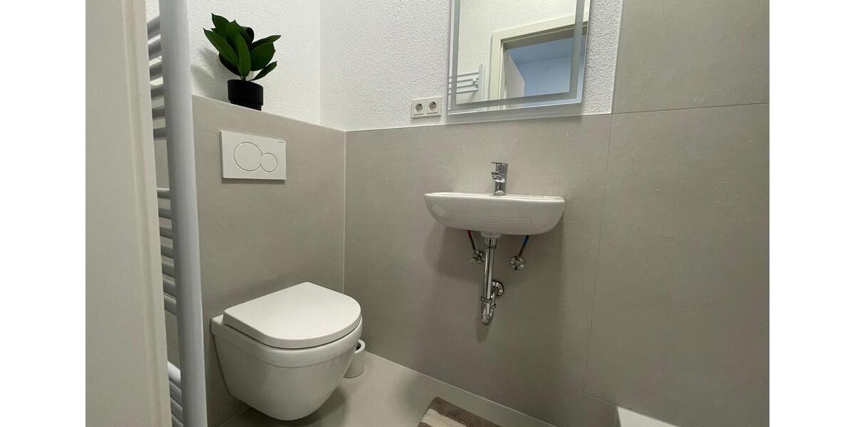 Wohnen auf Zeit Lohmar - 8 Zimmer, 120 m&sup2;, 35&euro; | Angebot:26632712