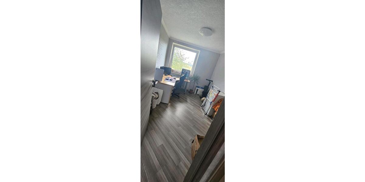 Etagenwohnung Hameln Kernstadt - 4 Zimmer, 96 m&sup2;, 900&euro; | Angebot:26588565