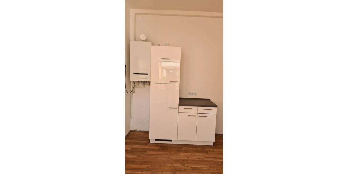 Erdgeschoßwohnung Geringswalde - 4 Zimmer, 49 m&sup2;, 230&euro; | Angebot:25977218