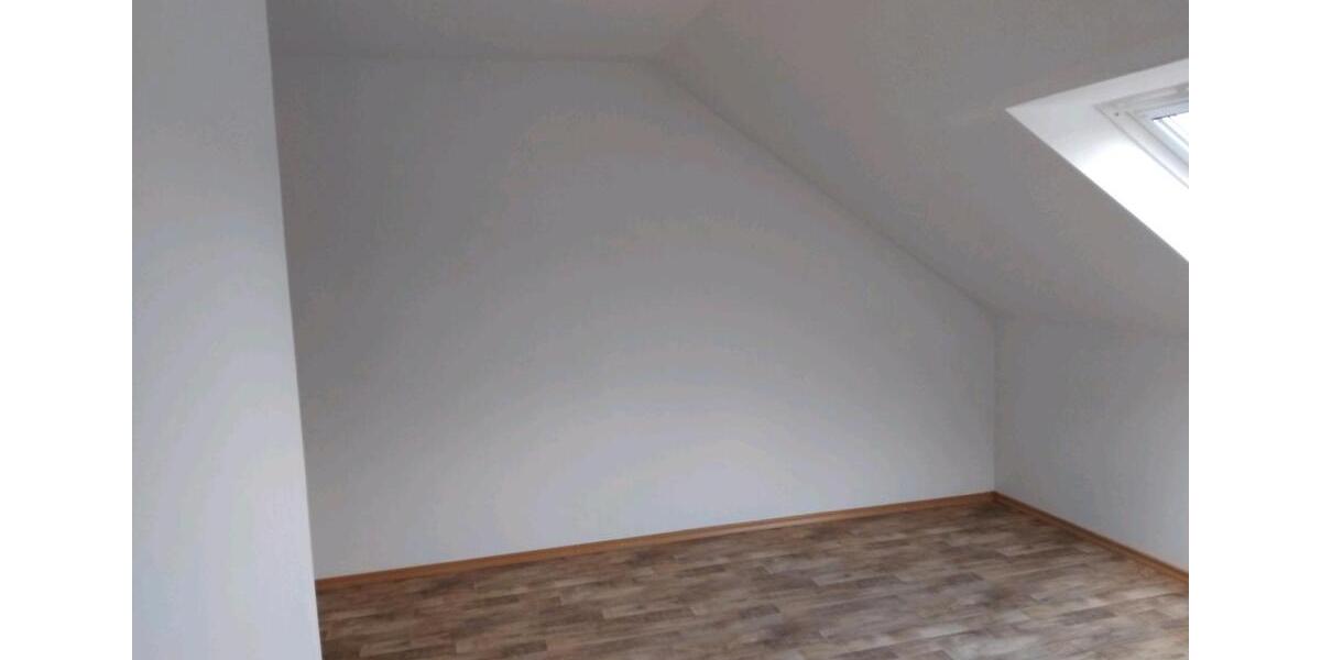 Etagenwohnung Freihung - 4 Zimmer, 90 m&sup2;, 700&euro; | Angebot:26089265