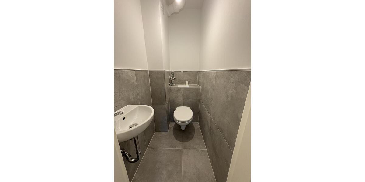 Etagenwohnung Wiesbaden Mainz-Amöneburg - 4 Zimmer, 80 m&sup2;, 1.250&euro; | Angebot:25053229